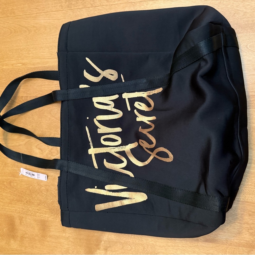 2 Brand new Victoria secret bags